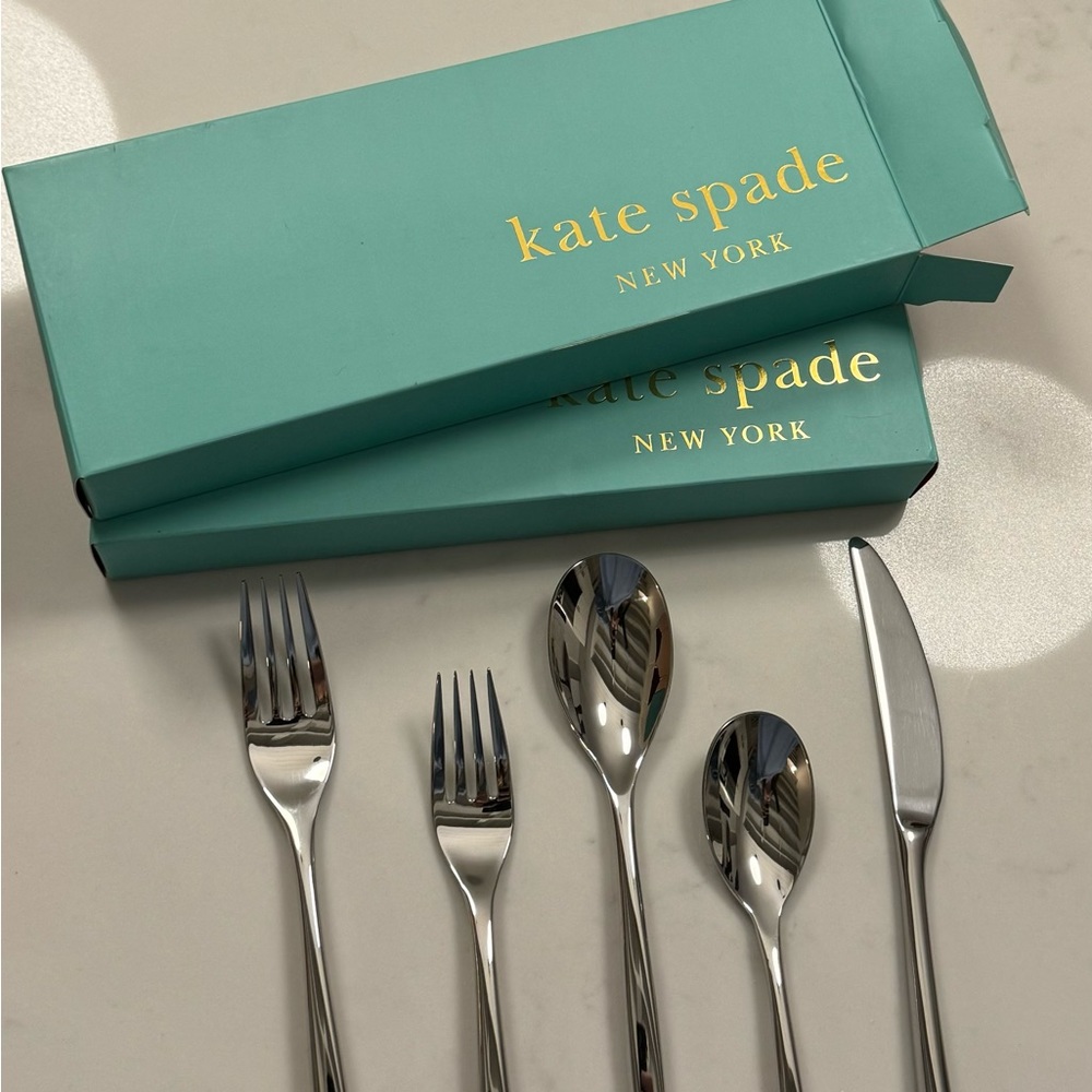 Kate Spade Tompkins Street Flatware set